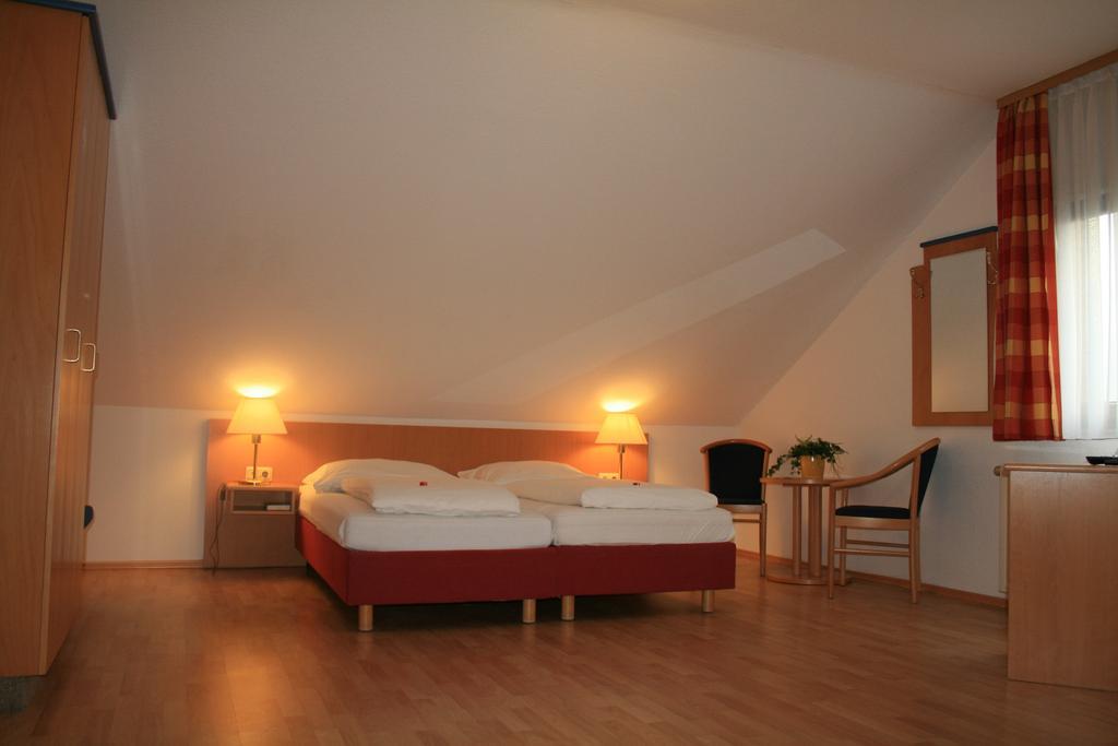 Hotel Restaurant Haus Odendahl Köln Rum bild